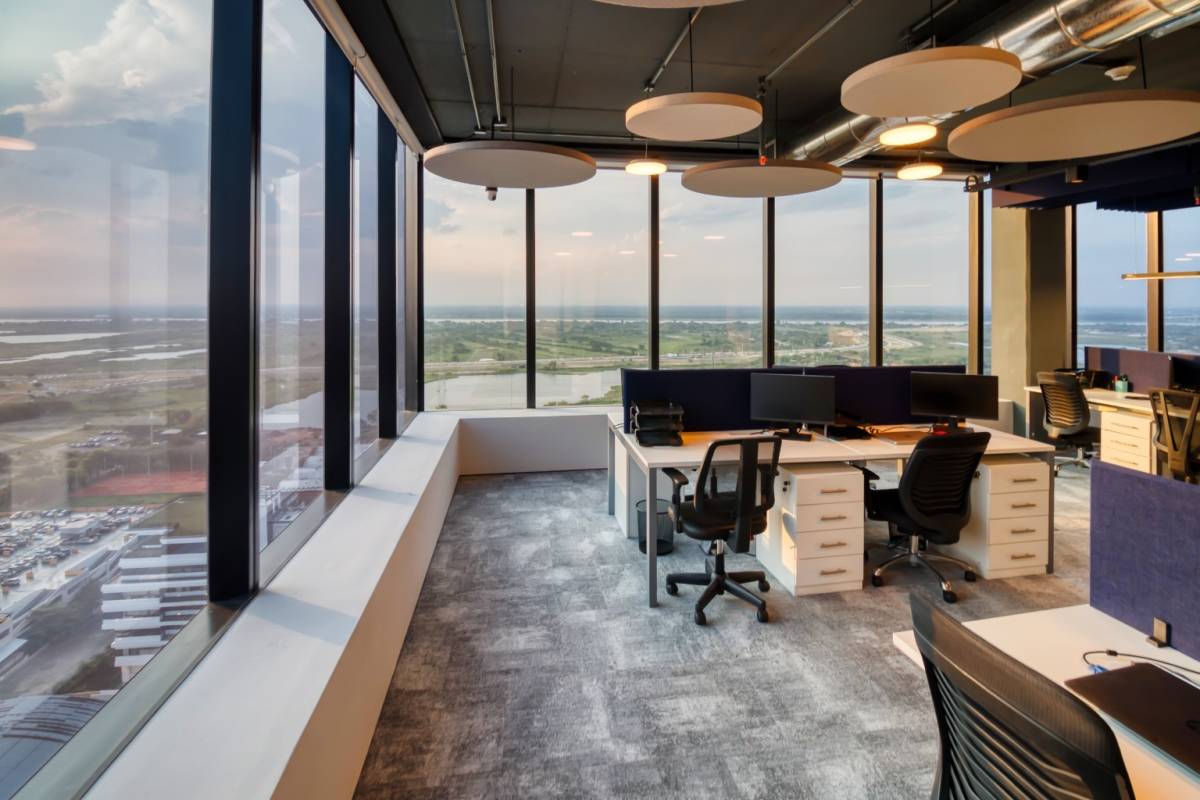 ALQUILO OFICINA  CORPORATIVA EN GO TOWER BUSINESS CENTER — foto 2