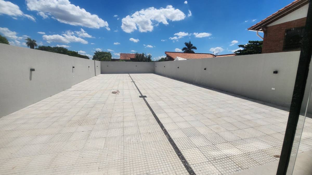 EN VENTA LOCAL DE 2 PLANTAS SANTISIMA TRINIDAD — foto 3