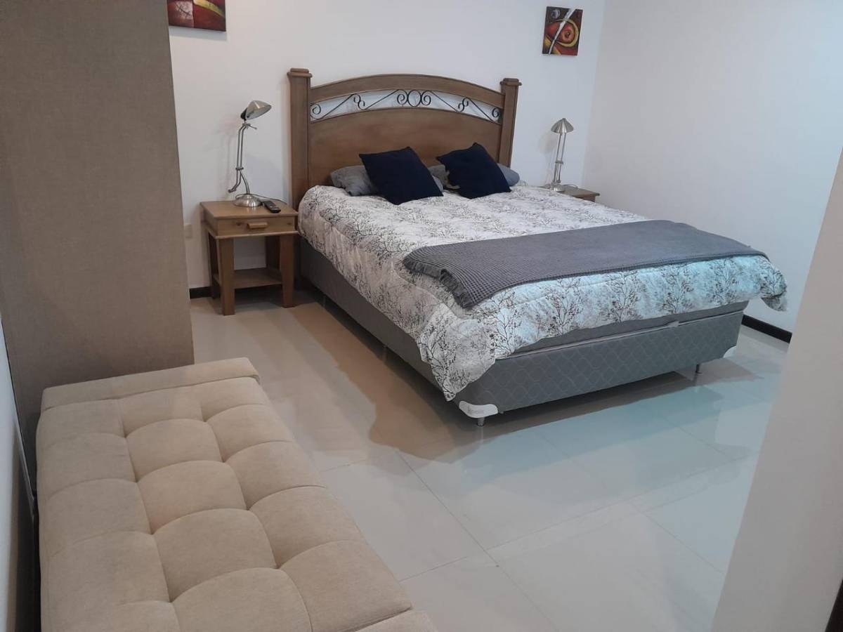 Alquiler departamento en Barrio Lomas Amoblado — foto 2