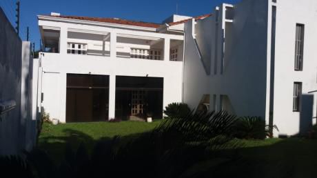 Alquilo Amplia Casa En Mariscal Estigarribia / Los Laureles