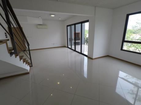Alquilo Pent House En Condominio Parque Peron