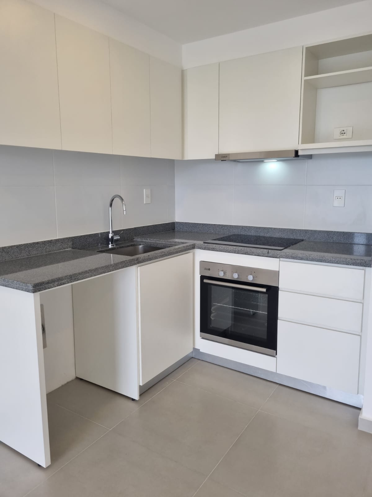 Departamento de 1 dormitorio con cochera en barrio Herrera — foto 2