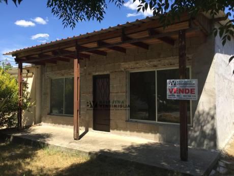Oportunidad - Casa De 2 Dormitorios En Venta – Nueva Helvecia
