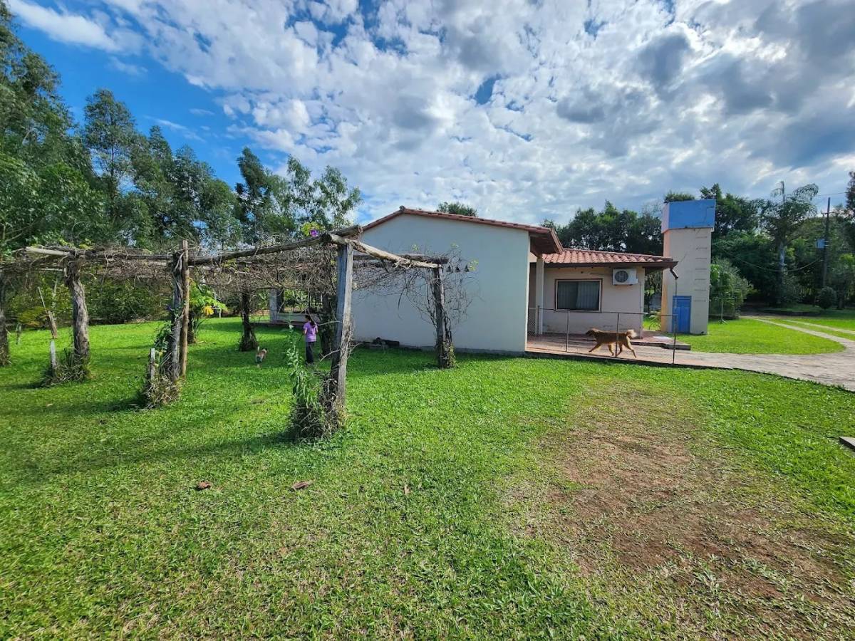 EN VENTA GRANJA EN CAACUPE SOBRE RUTA — foto 2