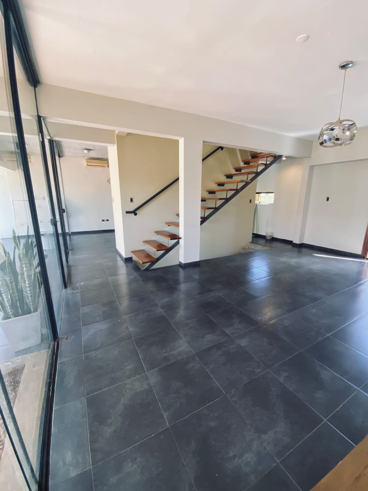 Casa en alquiler en Los Laureles