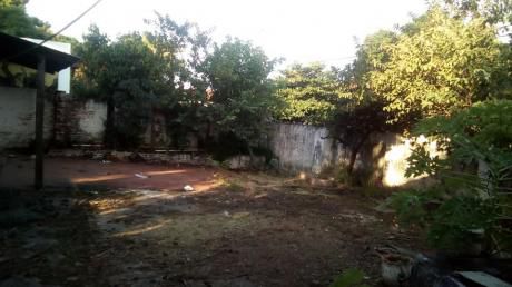 En Esquina!! Propiedad De 504 Mts2 En Venta. Zona Cfa.