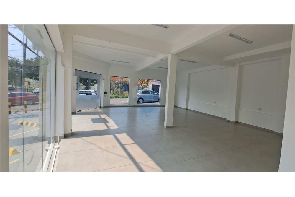 ALQUILO LOCAL COMERCIAL SOBRE MARISCAL LOPEZ — foto 3
