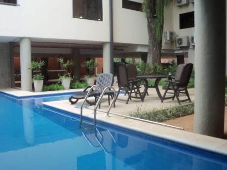 Alquilo Elegante Penthouse De 3 Dormitorios En Suite En Villa Morra