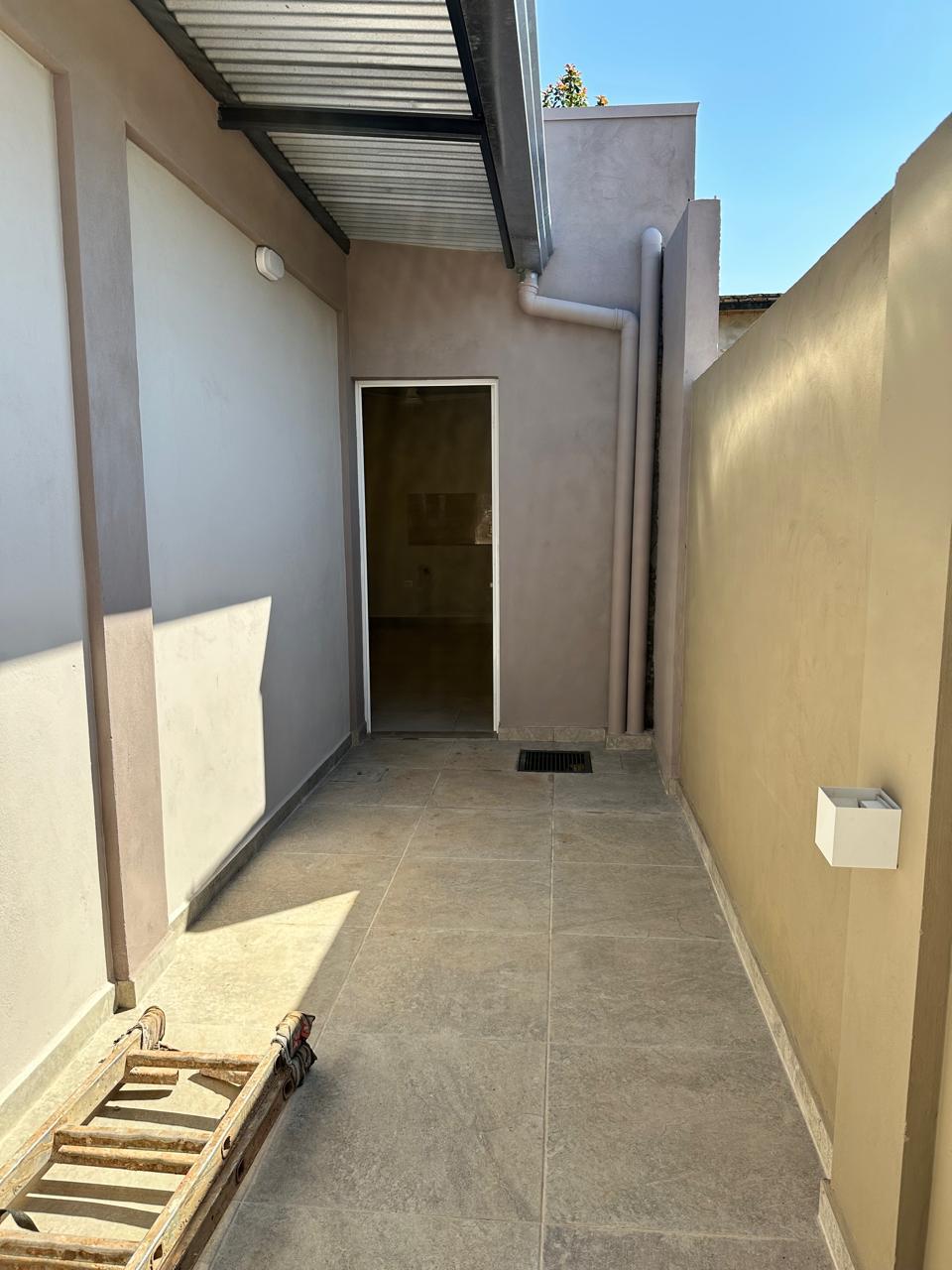 VENDO CASA A ESTRENAR EN CIUDAD DEL ESTE — foto 2