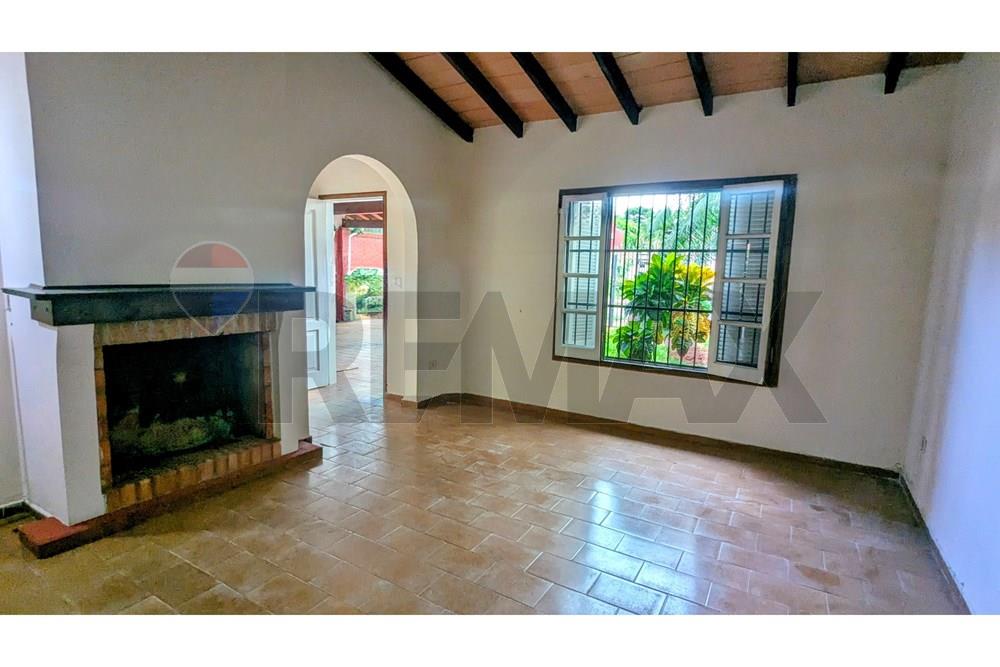 Casa - Alquiler - Fernando De La Mora, Paraguay — foto 3