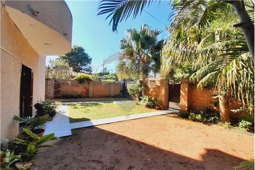 VENDO CASA EN LAMBARÉ BARRIO SANTO DOMINGO — foto 2