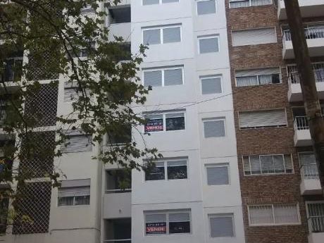 Prox Bv España Y 21 De Set. Fte, 2 Dorm, Gastos Bajos, Gje Opcional!