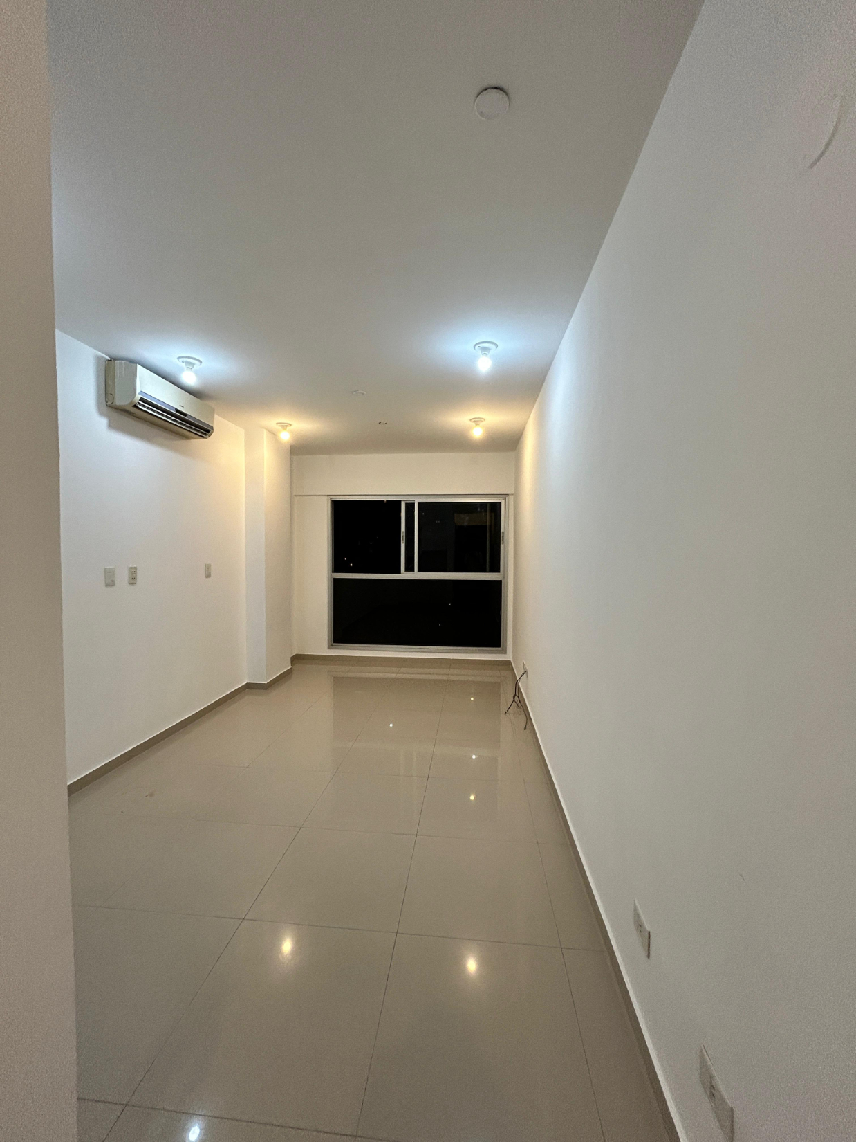 MONOAMBIENTE EN ALQUILER | A PASOS DEL SHOPPING DEL SOL
