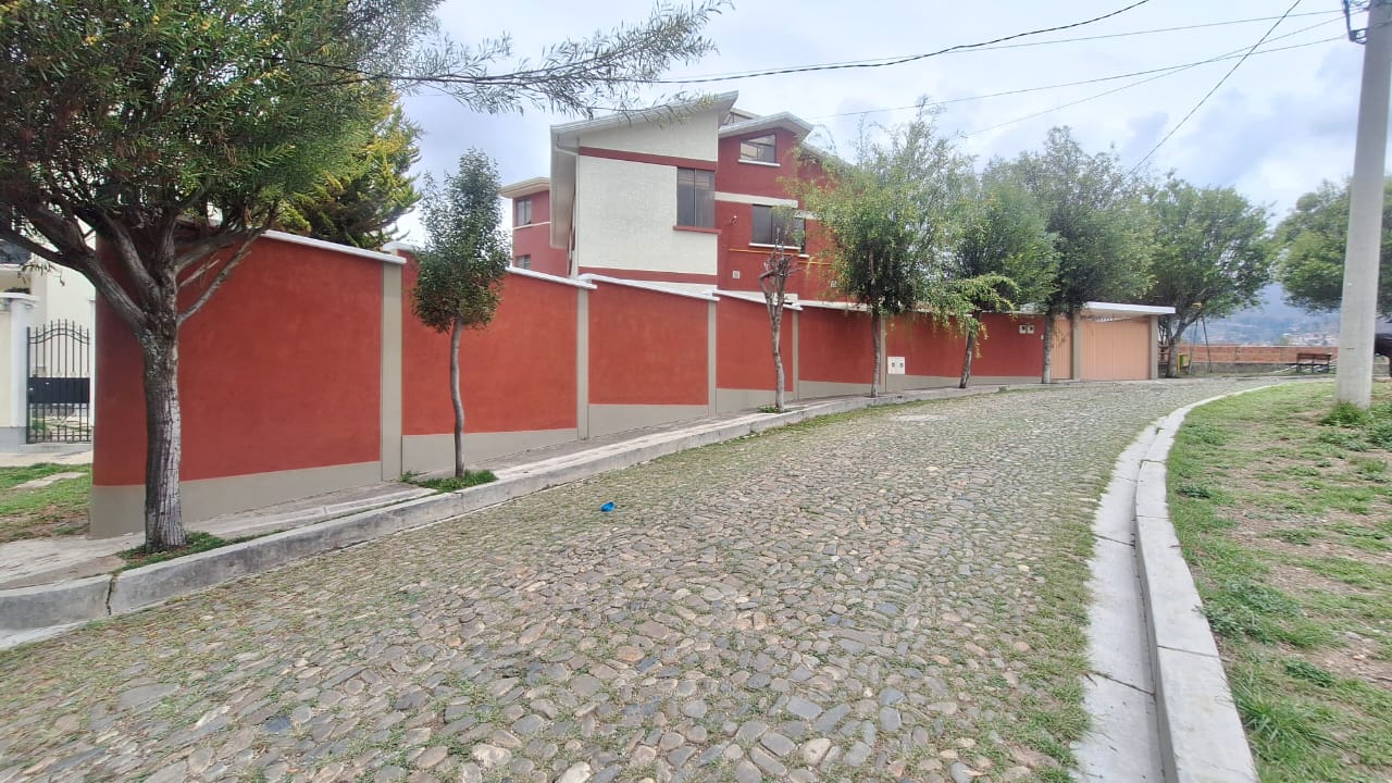 Casa en alquiler en Achumani
