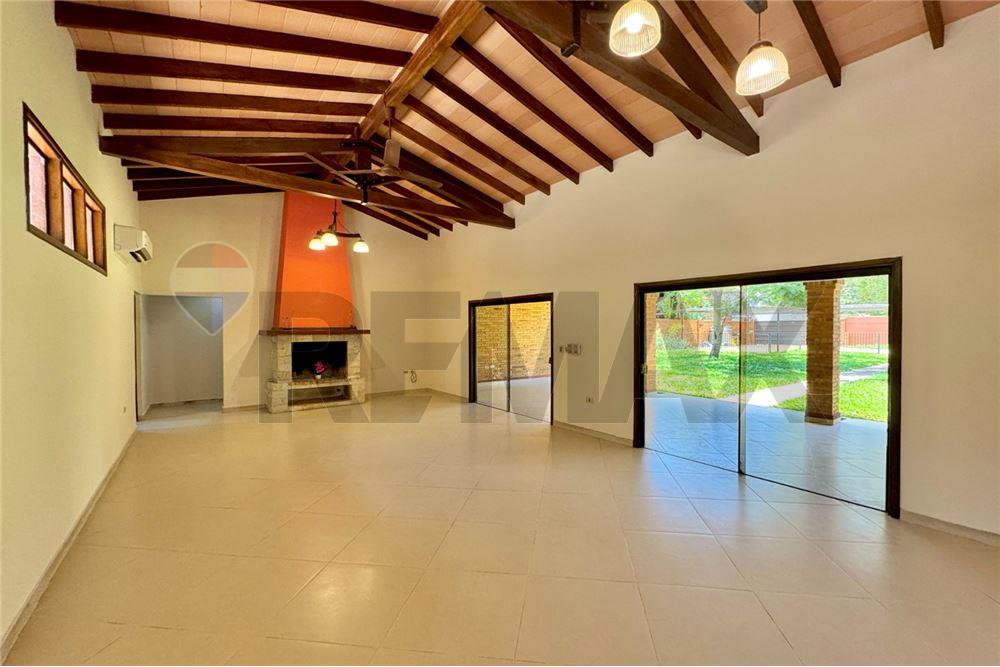 casa hermosa en sanbernardino — foto 2