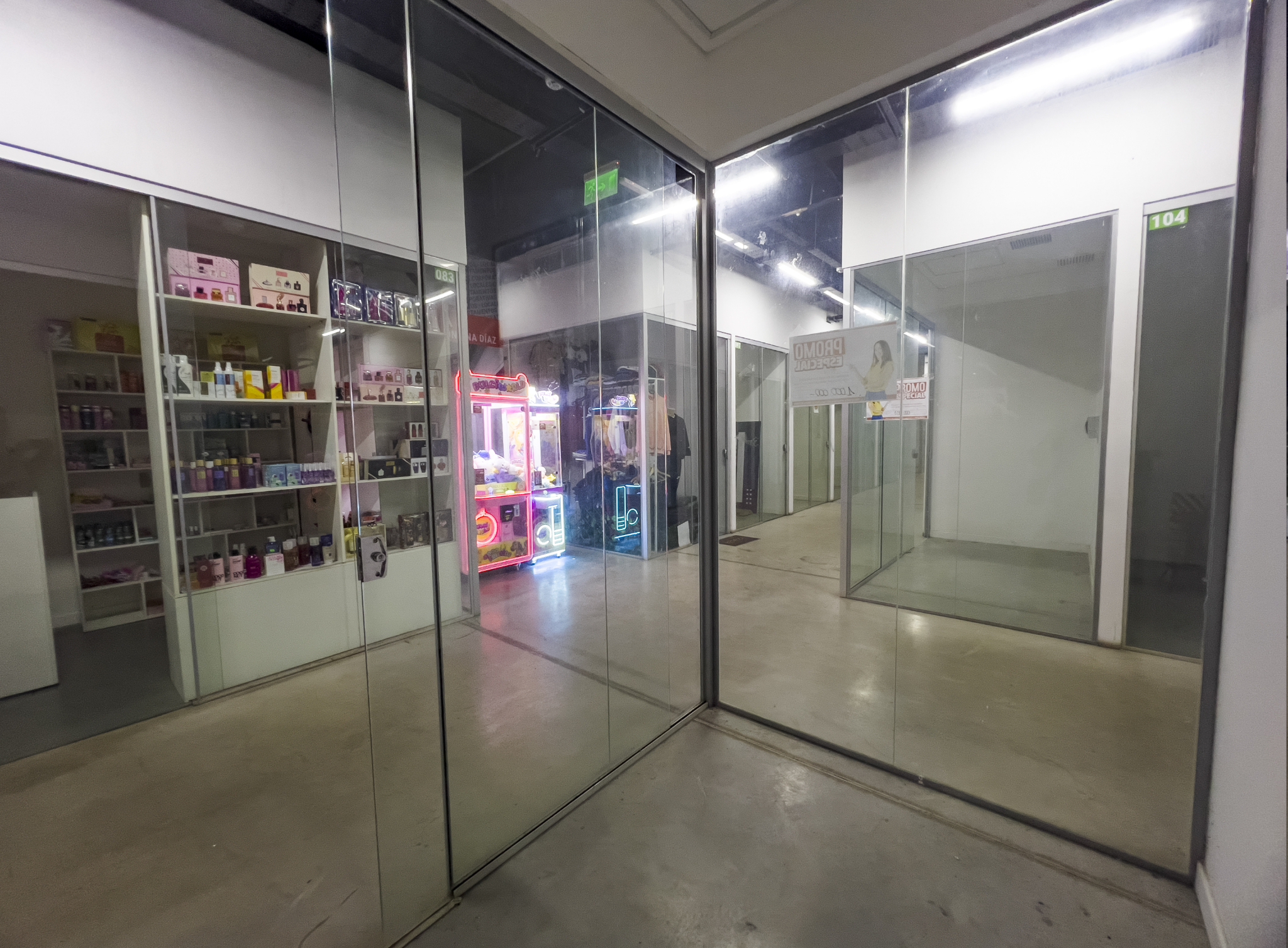 Local comercial en venta en Pettirossi, Asunción — foto 3