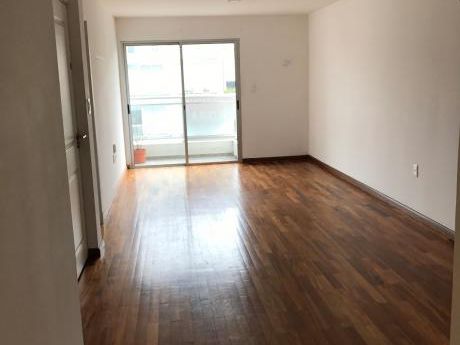 Apto En Pocitos, 2 Dorm, 2 Baños, Suite, Gge. Piso Alto