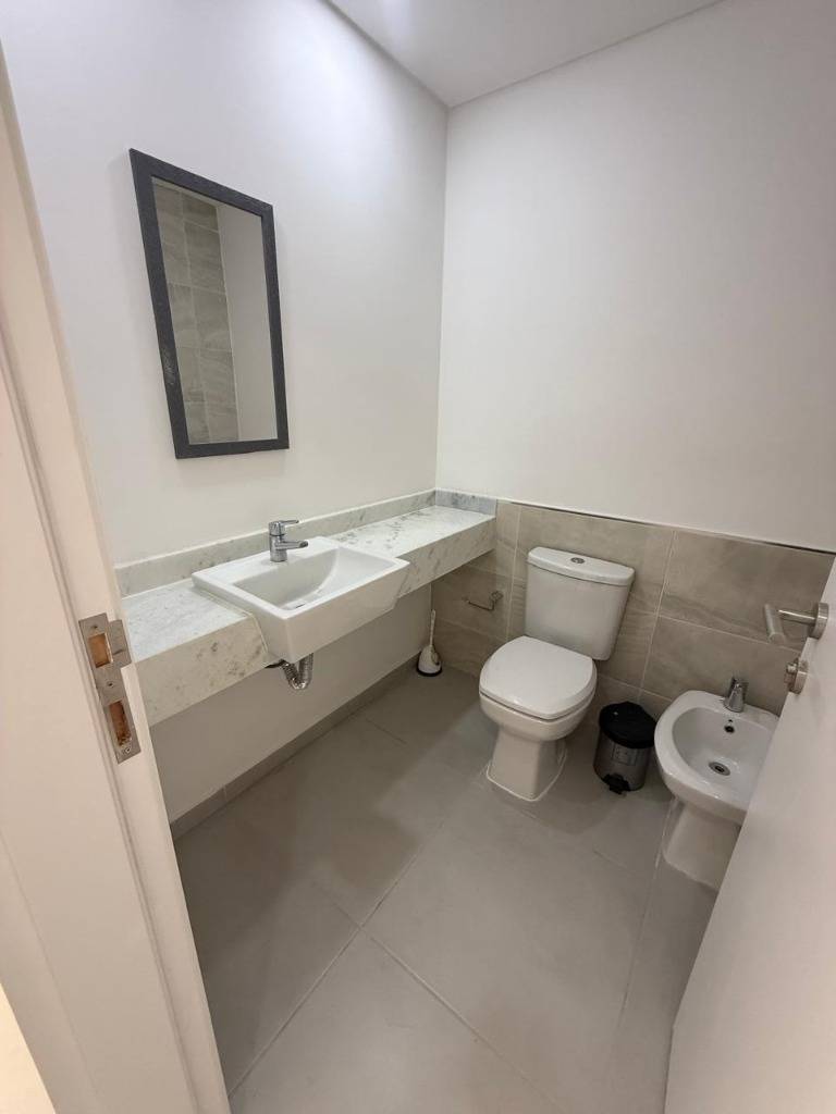 ALQUILO HERMOSO DEPARTAMENTO SEMIAMOBLADO EN FORTALEZA BOGGIANI — foto 2