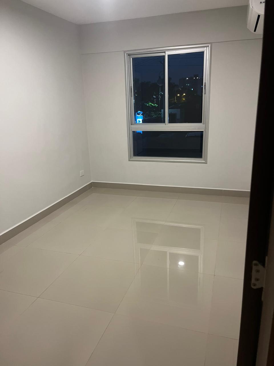 Departamento en alquiler en Luque — foto 3