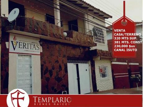 Venta.- 230,000 $us Casa/terreno Zona Canal Isuto