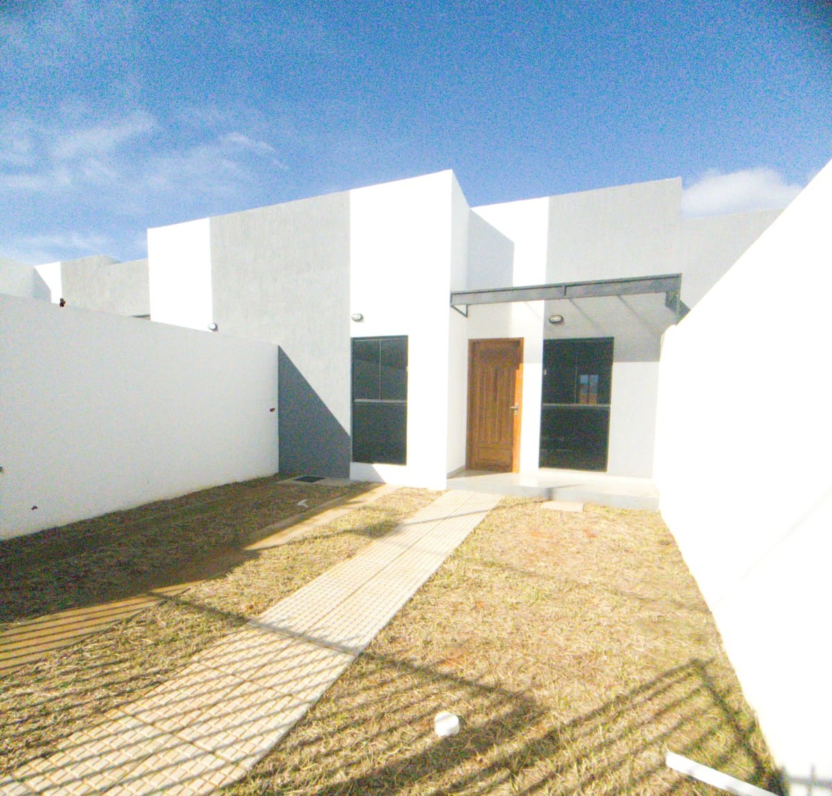 ALQUILO DUPLEX EN LUQUE MARAMBURE — foto 3