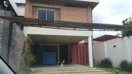 Alquilo Casa Pareada Zona Super El Pueblo Lambare 3 Dormitorios Con Piscina