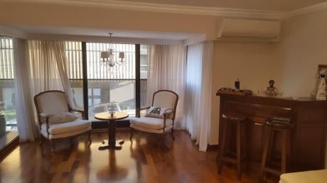Excelente, 250 M2, 3 Gges