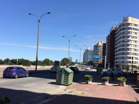 Rambla De Malvin, Apto 2 Dormitorios, Suite, Balcón, Gge, Excelente Vista