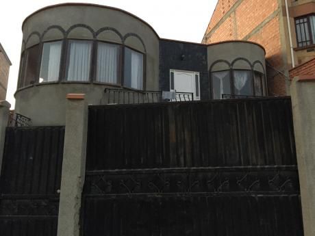 Venta Casa Alto Irpavi, Urbanización Lomas De Chuamaya, N° 3
