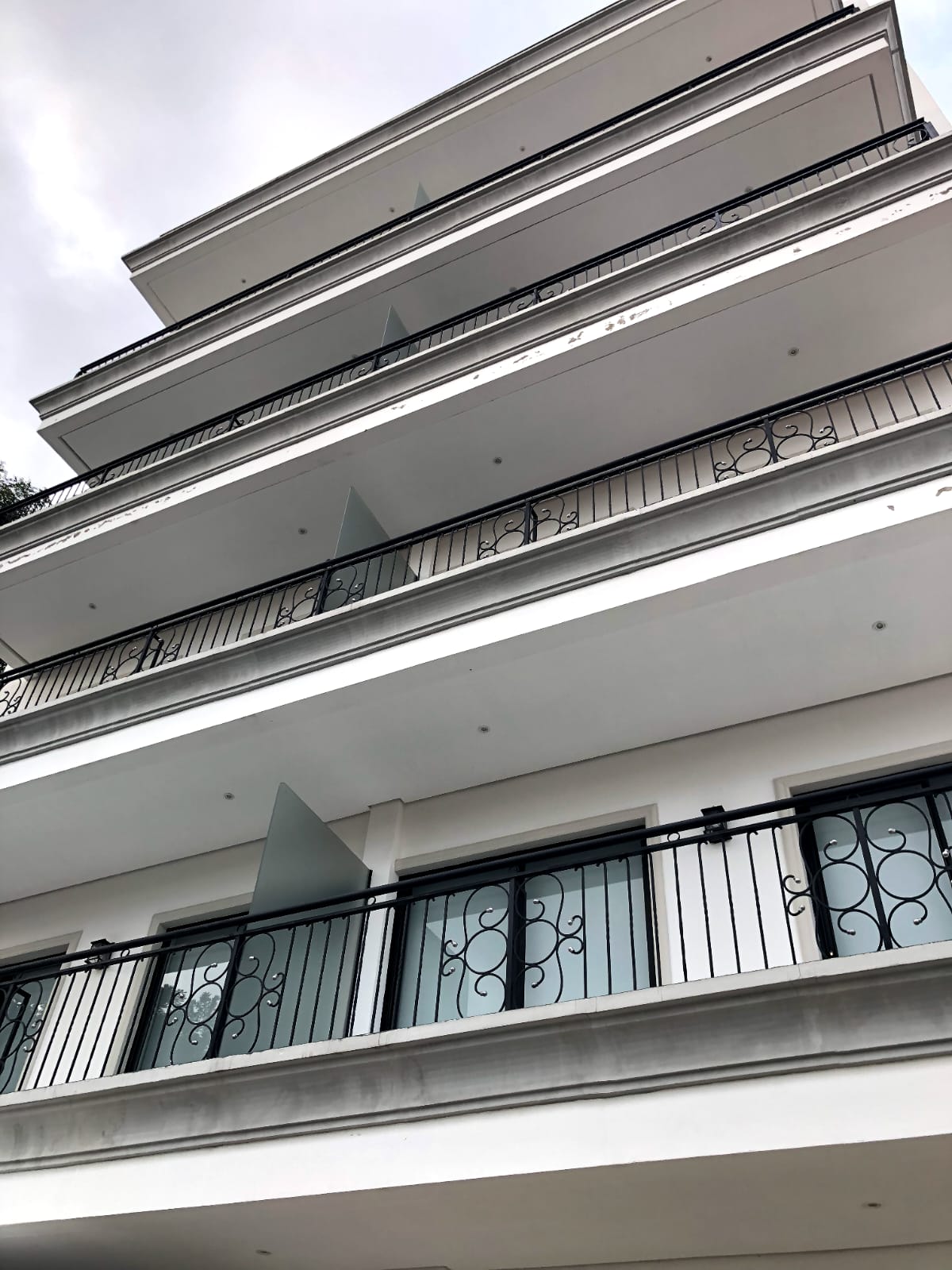 En Alquiler Departamento Amoblado Molas López. — foto 2