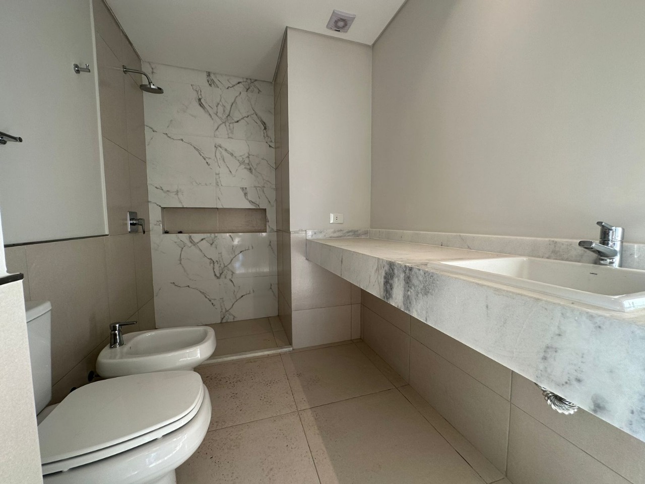 Departamento en alquiler en Mburucuyá, Asunción — foto 3