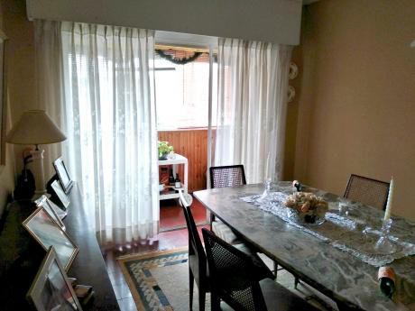3 Dorm. Amplio, Luminoso, A 2 C. De La Rambla,servicios