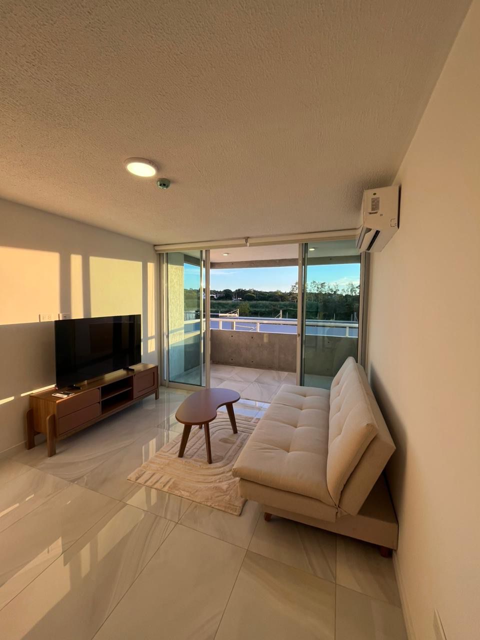 ALQUILO DEPARTAMENTO AMOBLADO – ALTAMIRA SURUBII — foto 3