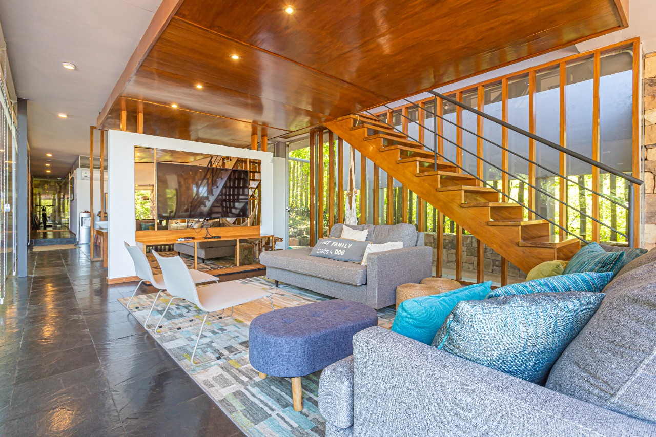RESIDENCIA EN VENTA CON VISTA AL LAGO YPACARAÍ — foto 3