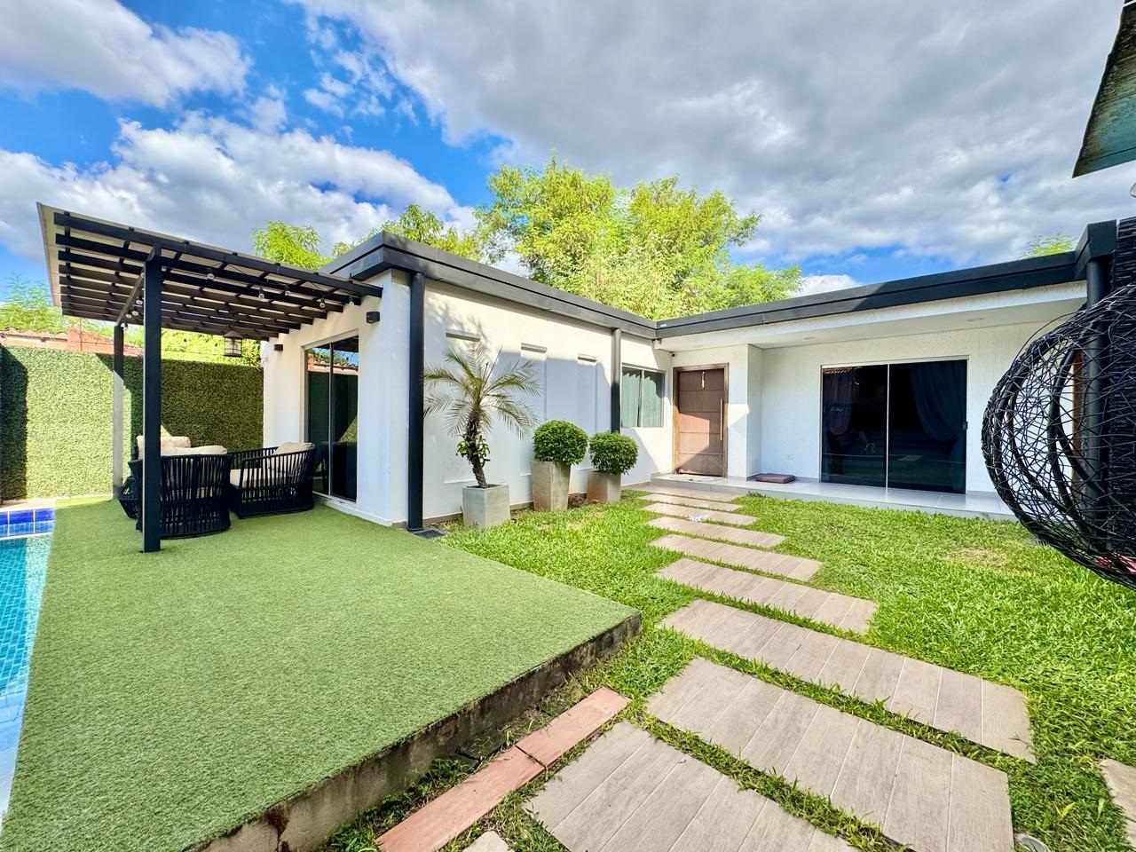 Residencia Moderna en Venta – Barrio Santa María, Asunción — photo 2