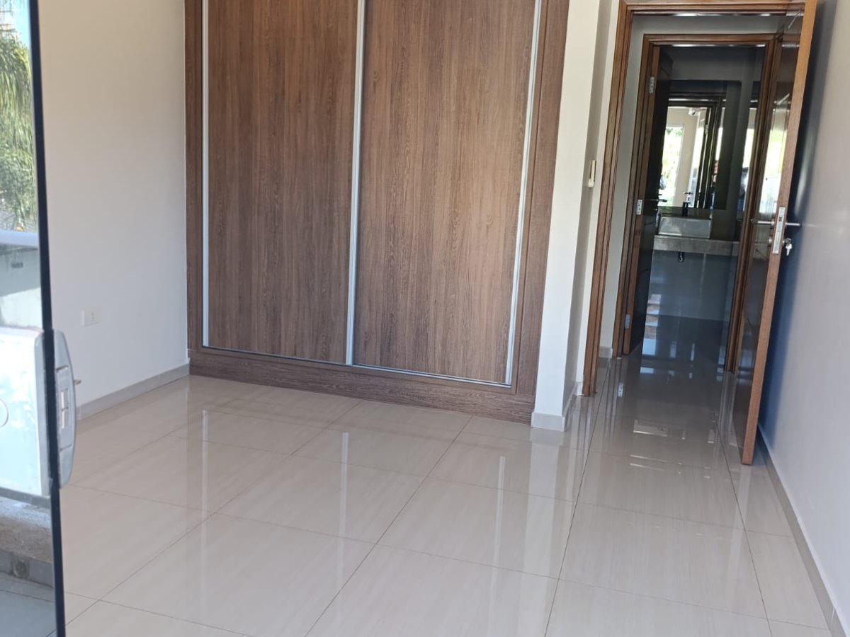 Departamento De 2 Dormitorios En Los Laureles, Edificio La Alameda — foto 3