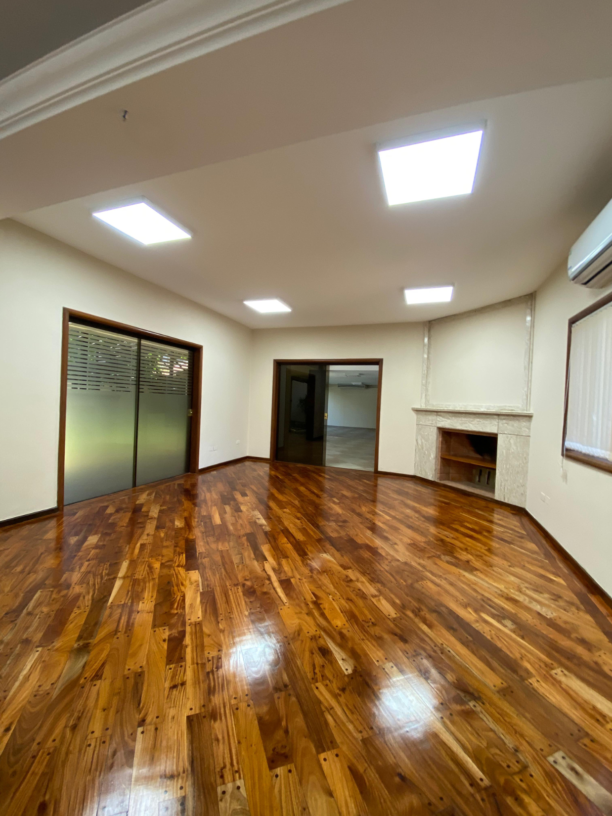 Casa en alquiler en esquina sobre la Av. Boggiani — foto 2