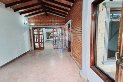 ALQUILO CASA EN SAN LORENZO ZONA CENTRO!!!! — foto 3