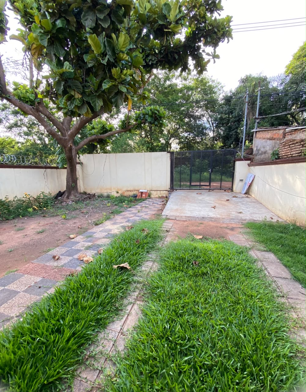 VENDO CASA EN LUQUE | YKUA DURE | 650m2 DE TERRENO — foto 2