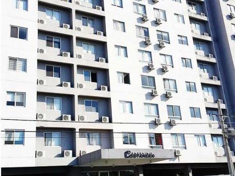 Departamento Amoblado Av. Bush Esq.4to Anillo