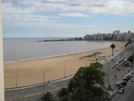 Venta Con Renta, 3 Dormitorios Casi Rambla, Garaje