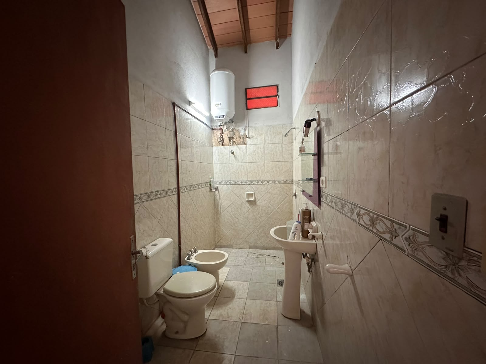 ALQUILO CASA EN LAMBARE — foto 2