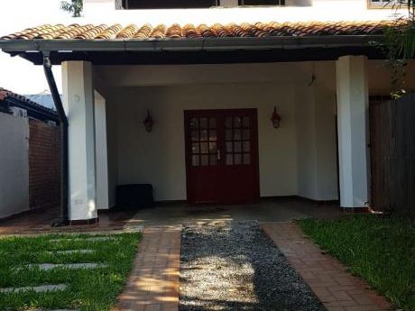 Alquilo Hermoso Duplex En Barrio Herrera
