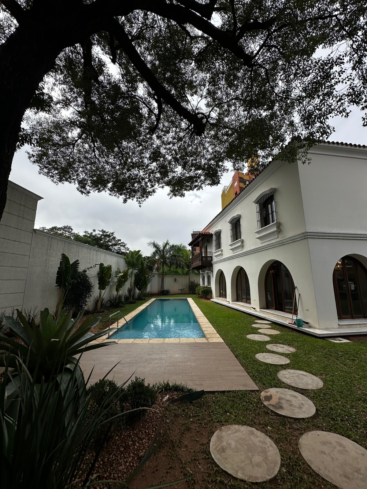 ALQUILO ESPECTACULAR Y AMPLIA CASA — foto 3