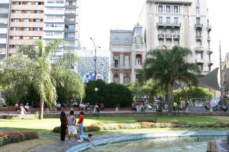 14 Apartamentos Sobre 18 De Julio