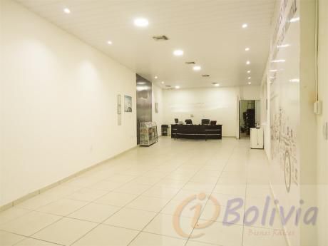 En Alquiler, Oficina Más Deposito (sobre La Av. Banzer 3ro Anillo)