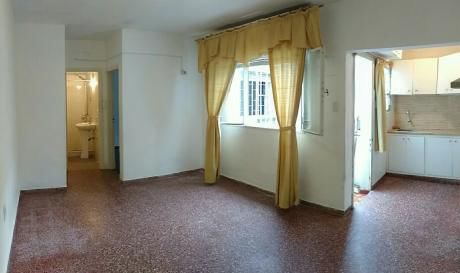 Imperdible, Un Dormitorio En Zona De La Blanqueada