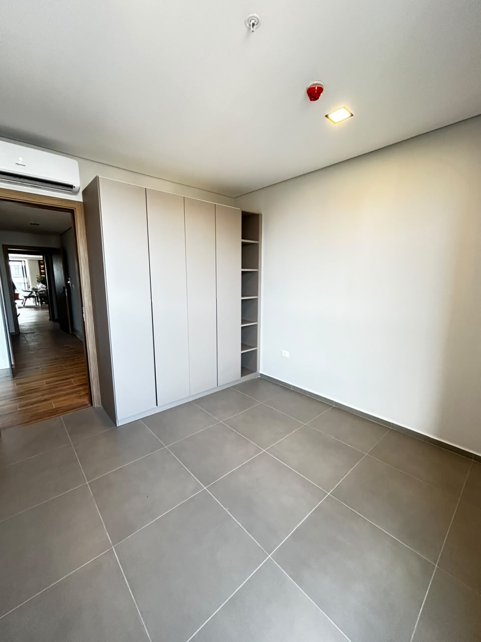 EN ALQUILER - DEPTO A ESTRENAR EN LAS LOMAS - 1 DORMITORIO — foto 2
