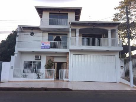 Vendo Hermosa Casa En El Km 4 - Proximo Al área 1 - Cde!