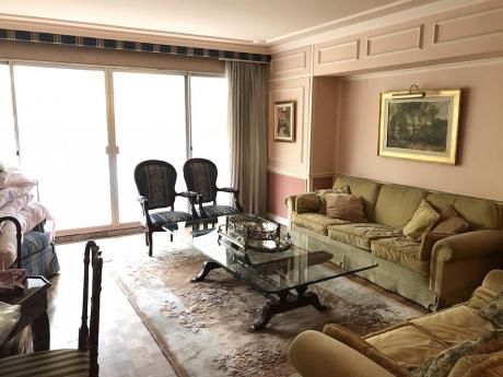 Venta Apartamento Exclusivo 3 Dormitorios Y Servicio En Pocitos